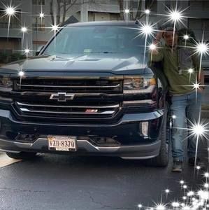 Meet your Posher, Roberto wilber